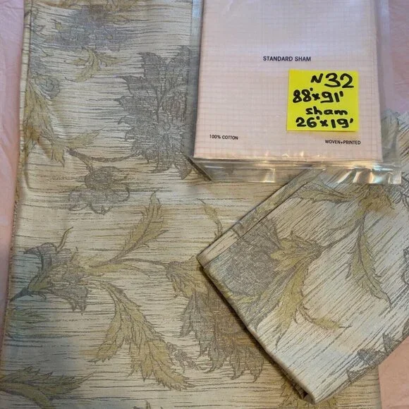 MIX : Calvin Klein Standard Sham and Queen Duvet + 1pcs Sham' (N -32)